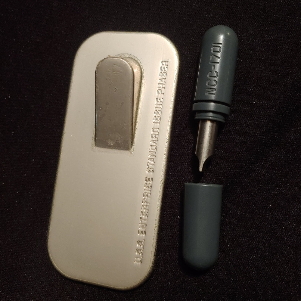 COPY - PHASER ORIGINAL SERIES THE WAND COMPANY REMOTE CONTROL - Picture 6 of 17